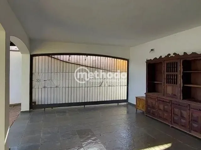 Casa com 508m² 4 quartos e 4 banheiros, à venda, no bairro Parque São Quirino em Campinas