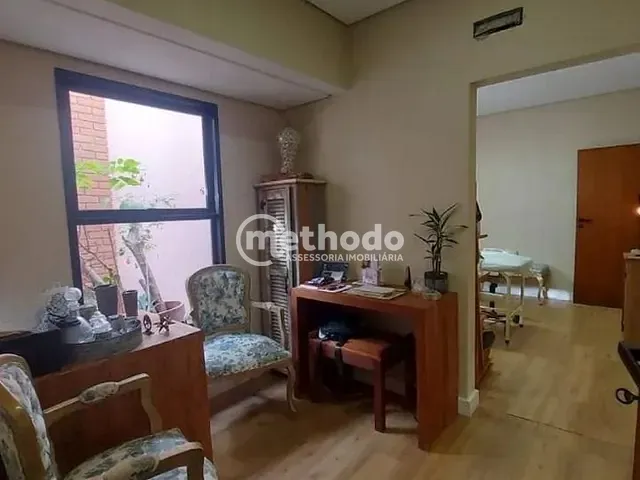 Casa com 32300m² 9 quartos e 4 banheiros, à venda, no bairro Jardim Flamboyant em Campinas