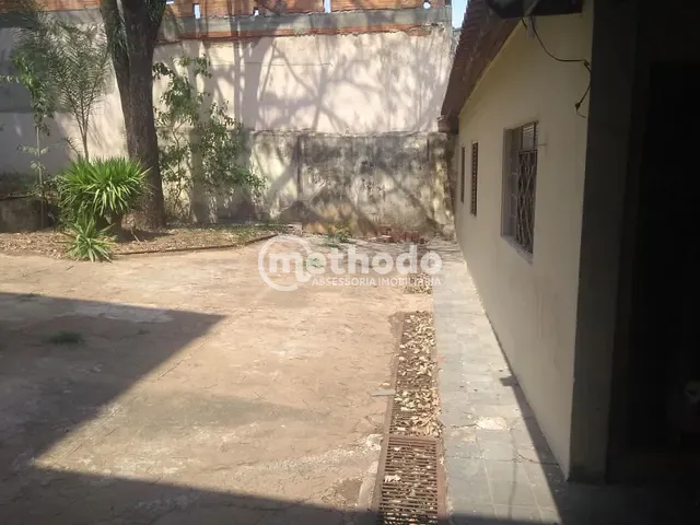 Casa com 455m² 2 quartos e 1 banheiro, à venda, no bairro Parque São Quirino em Campinas