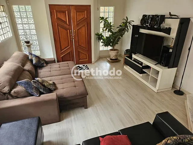 Casa com 375m² 4 quartos e 6 banheiros, à venda, no bairro Jardim das Paineiras em Campinas