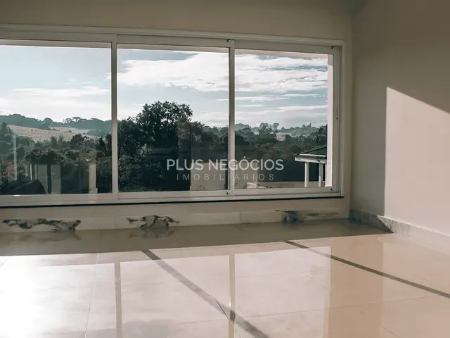 Casa com 1000m² 4 quartos e 5 banheiros, à venda, no bairro Araçoiabinha em Araçoiaba da Serra