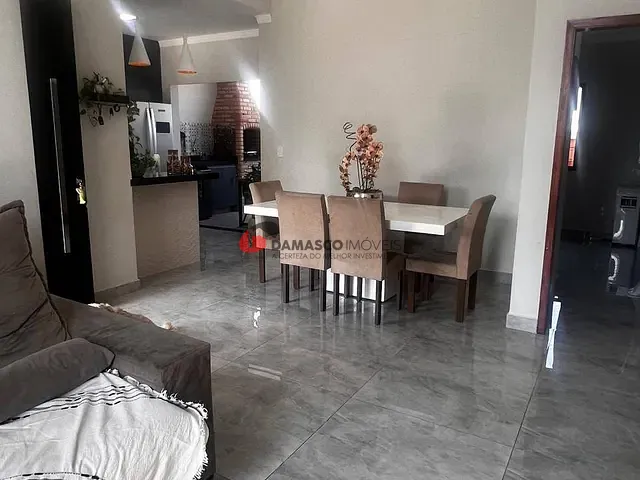 Casa 3 quartos e 2 banheiros, à venda, no bairro Loteamento Terras de São Pedro e São Paulo em Salto