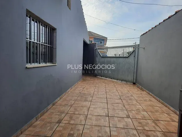 Casa com 213m² 2 quartos e 3 banheiros, à venda, no bairro Jardim das Azaléias em Sorocaba