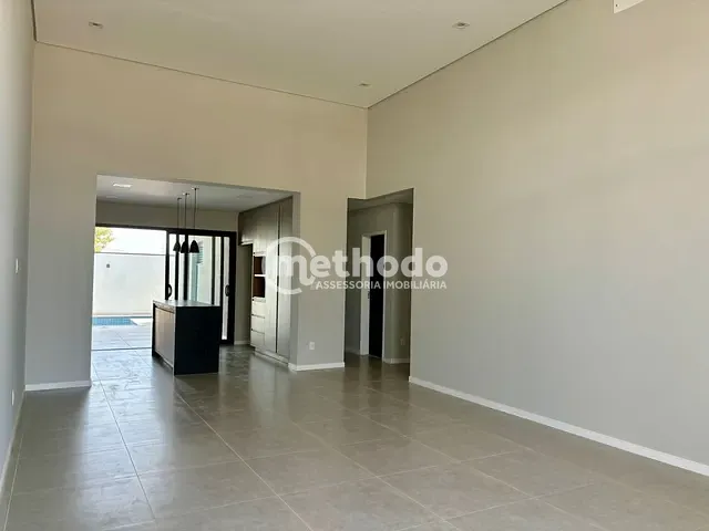 Casa com 250m² 3 quartos e 3 banheiros, à venda, no bairro Jardim de Mônaco em Hortolândia