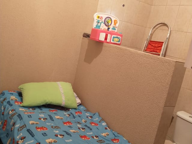 Casa com 213m² 2 quartos e 1 banheiro, à venda, no bairro Vila São José em Taubaté
