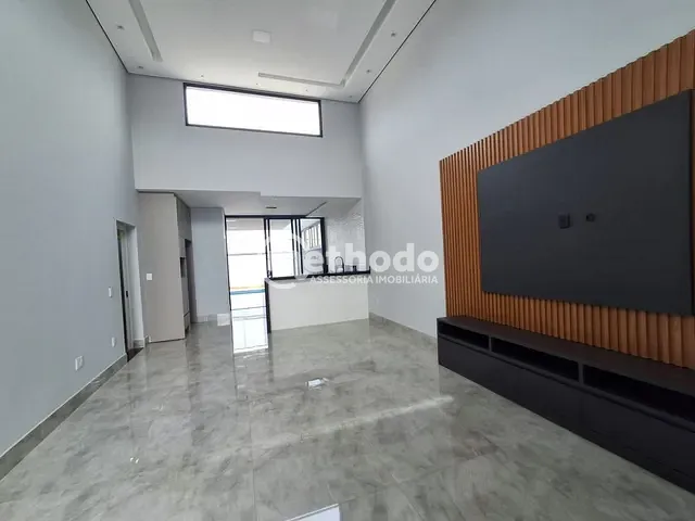 Casa com 305m² 3 quartos e 2 banheiros, à venda, no bairro Jardim Sao Marcos em Valinhos