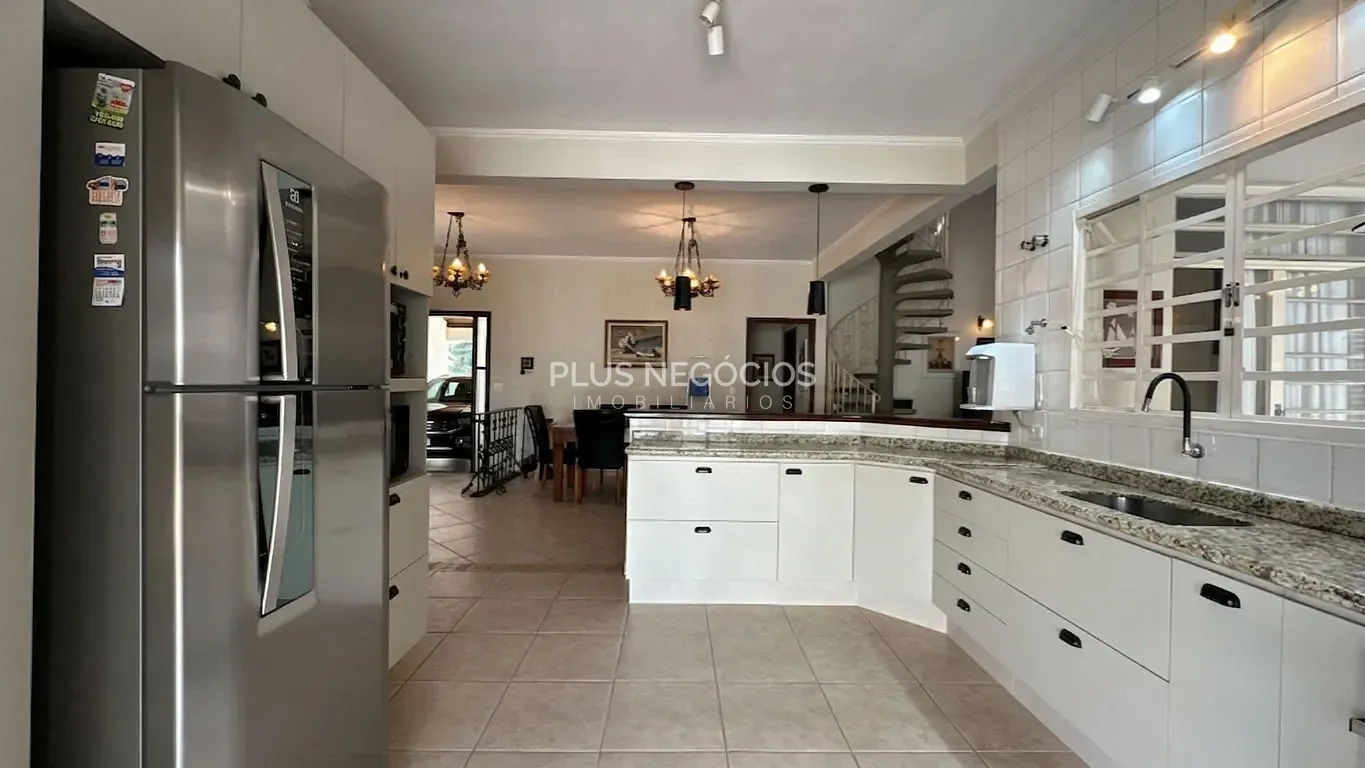Casa, 3 quartos, 353 m² - Foto 5