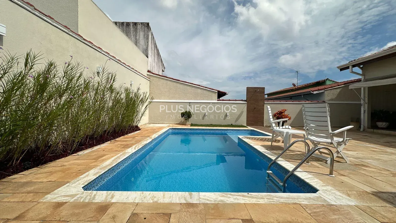 Casa, 3 quartos, 353 m² - Foto 1
