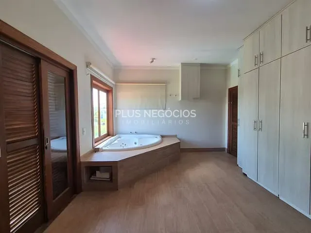 Casa com 817m² 3 quartos e 6 banheiros, à venda, no bairro Jundiaquara em Araçoiaba da Serra