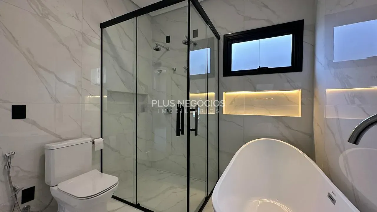 Casa, 4 quartos, 243 m² - Foto 30