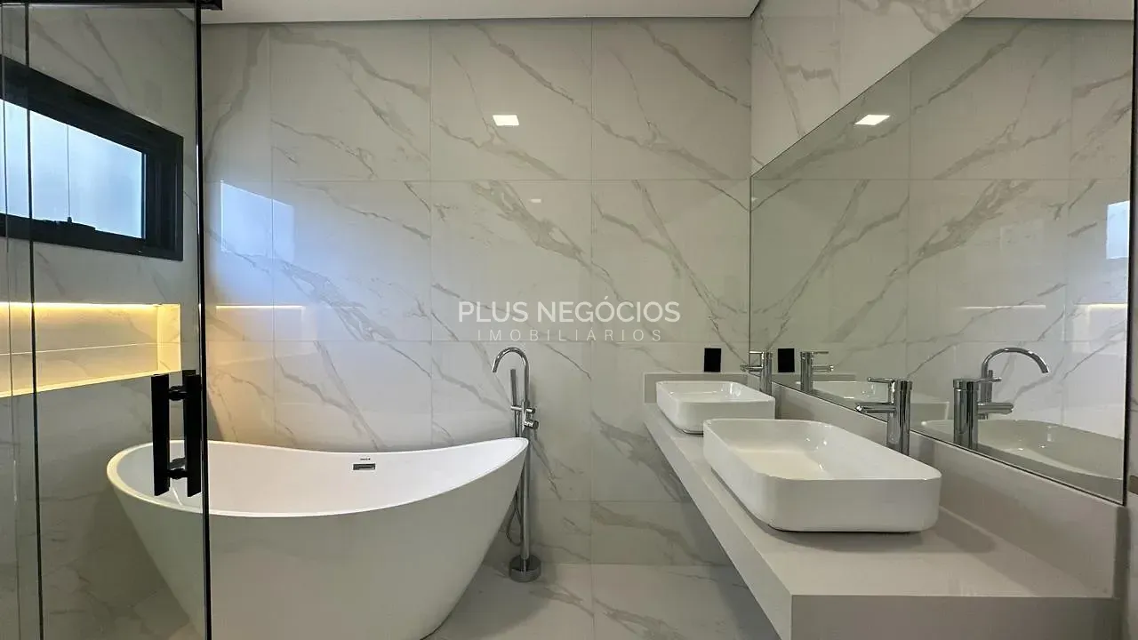 Casa, 4 quartos, 243 m² - Foto 31