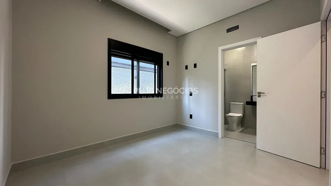 Casa, 4 quartos, 243 m² - Foto 32