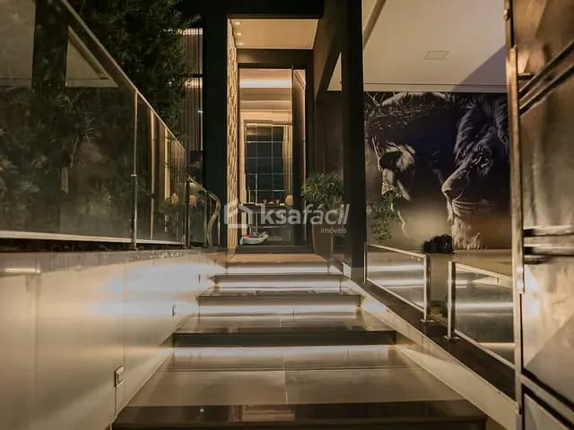 Casa com 450m² 4 quartos e 3 banheiros, à venda, no bairro Jardim Jóquei Club em Campo Grande