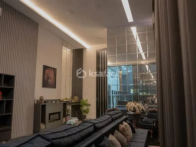 Casa com 450m² 4 quartos e 3 banheiros, à venda, no bairro Jardim Jóquei Club em Campo Grande