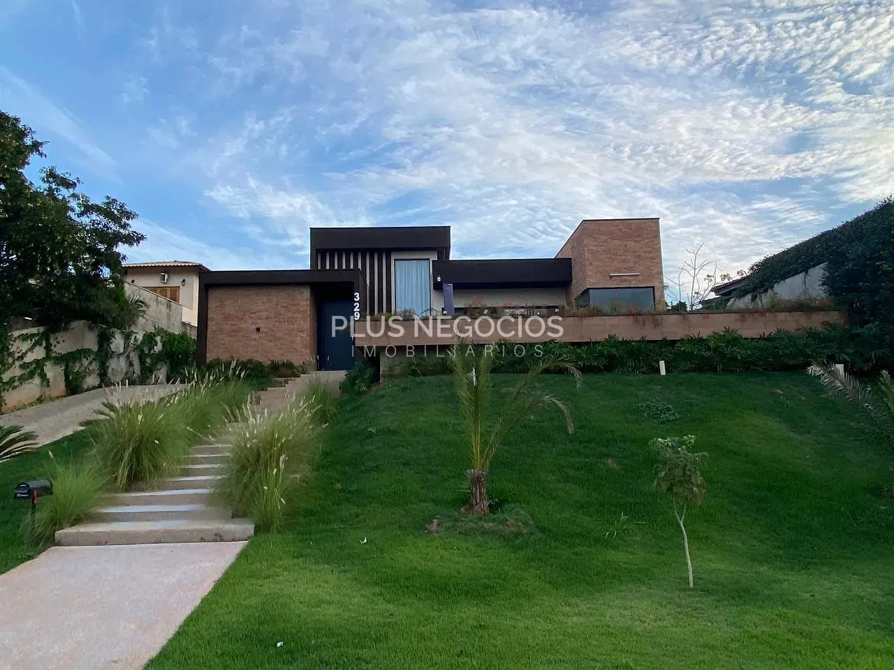 Casa, 3 quartos, 420 m² - Foto 1