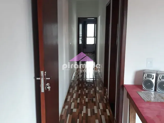Casa com 150m² 3 quartos e 1 banheiro, à venda, no bairro Jardim Ismênia em São José dos Campos