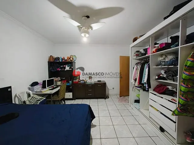 Casa 3 quartos e 1 banheiro, à venda, no bairro Olímpico em São Caetano do Sul