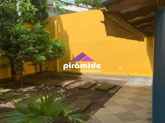 Casa com 300m² 3 quartos e 4 banheiros, à venda, no bairro Cidade Parquelandia em Mogi das Cruzes
