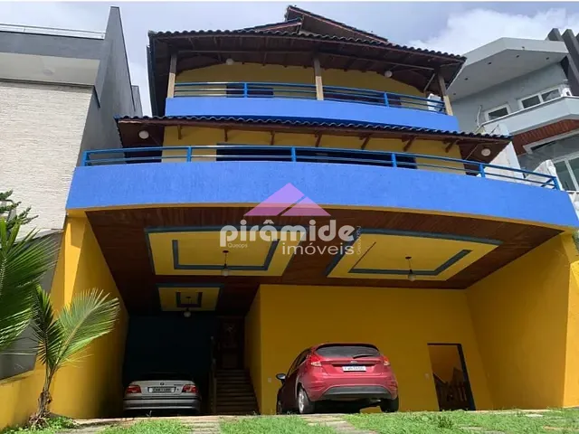 Casa com 300m² 3 quartos e 4 banheiros, à venda, no bairro Cidade Parquelandia em Mogi das Cruzes