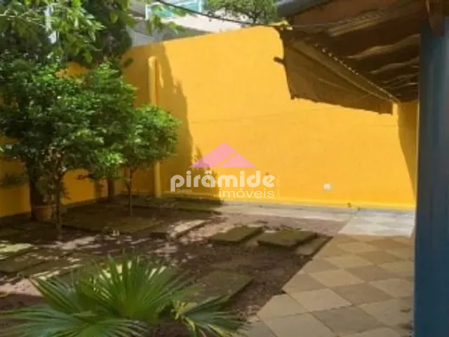 Casa com 300m² 3 quartos e 4 banheiros, à venda, no bairro Cidade Parquelandia em Mogi das Cruzes