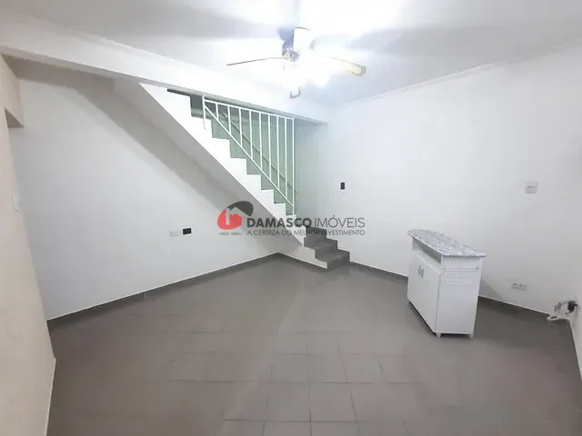 Casa 1 quarto e 2 banheiros, à venda, no bairro Nova Gerty em São Caetano do Sul