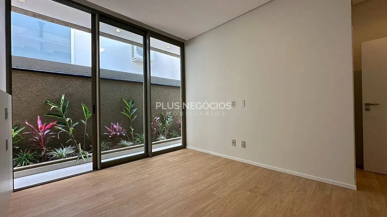 Casa, 3 quartos, 205 m² - Foto 30