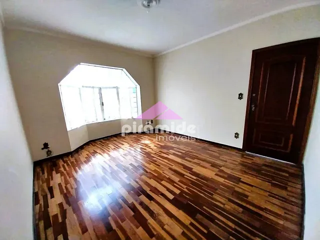 Casa com 250m² 3 quartos e 3 banheiros, para alugar, no bairro Jardim das Indústrias em São José dos Campos