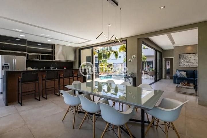 Casa, 4 quartos, 334 m² - Foto 4