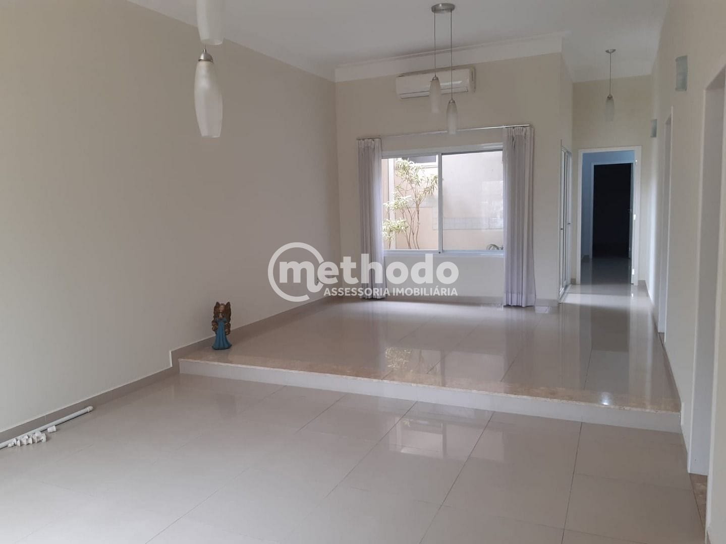 Casa, 3 quartos, 203 m² - Foto 4