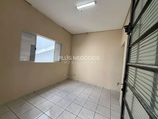 Casa com 180m², à venda, no bairro Vila Santana em Sorocaba