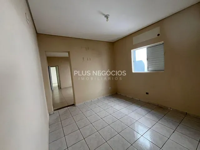 Casa com 180m², à venda, no bairro Vila Santana em Sorocaba