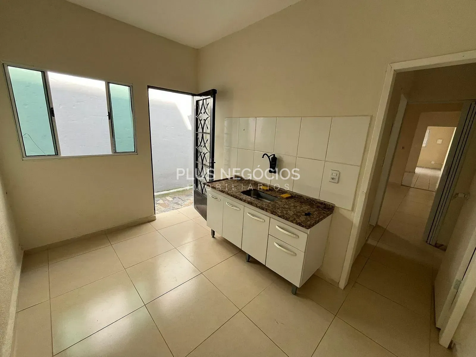 Casa, 1 quarto, 150 m² - Foto 8