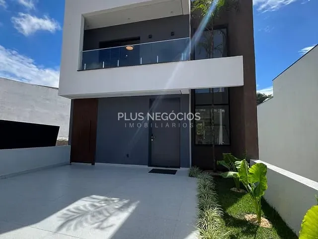 Casa com 140m² 2 quartos e 4 banheiros, à venda, no bairro Colina Santa Mônica em Votorantim