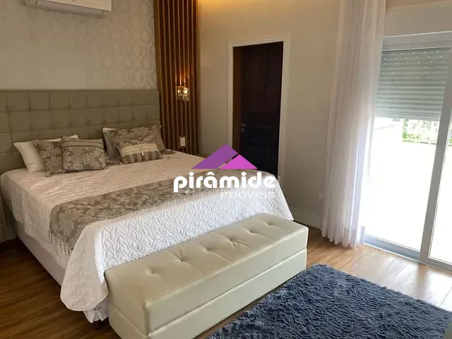 Casa com 600m², à venda, no bairro Urbanova em São José dos Campos