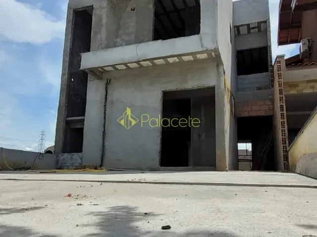 Casa 3 quartos e 3 banheiros, à venda, no bairro Residencial Maricá em Pindamonhangaba