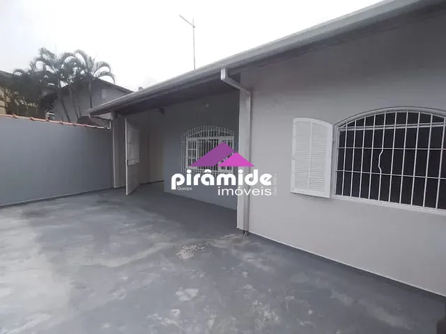 Casa com 210m² 2 quartos e 3 banheiros, à venda, no bairro Massaguaçu em Caraguatatuba
