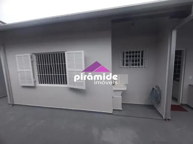 Casa com 210m² 2 quartos e 3 banheiros, à venda, no bairro Massaguaçu em Caraguatatuba