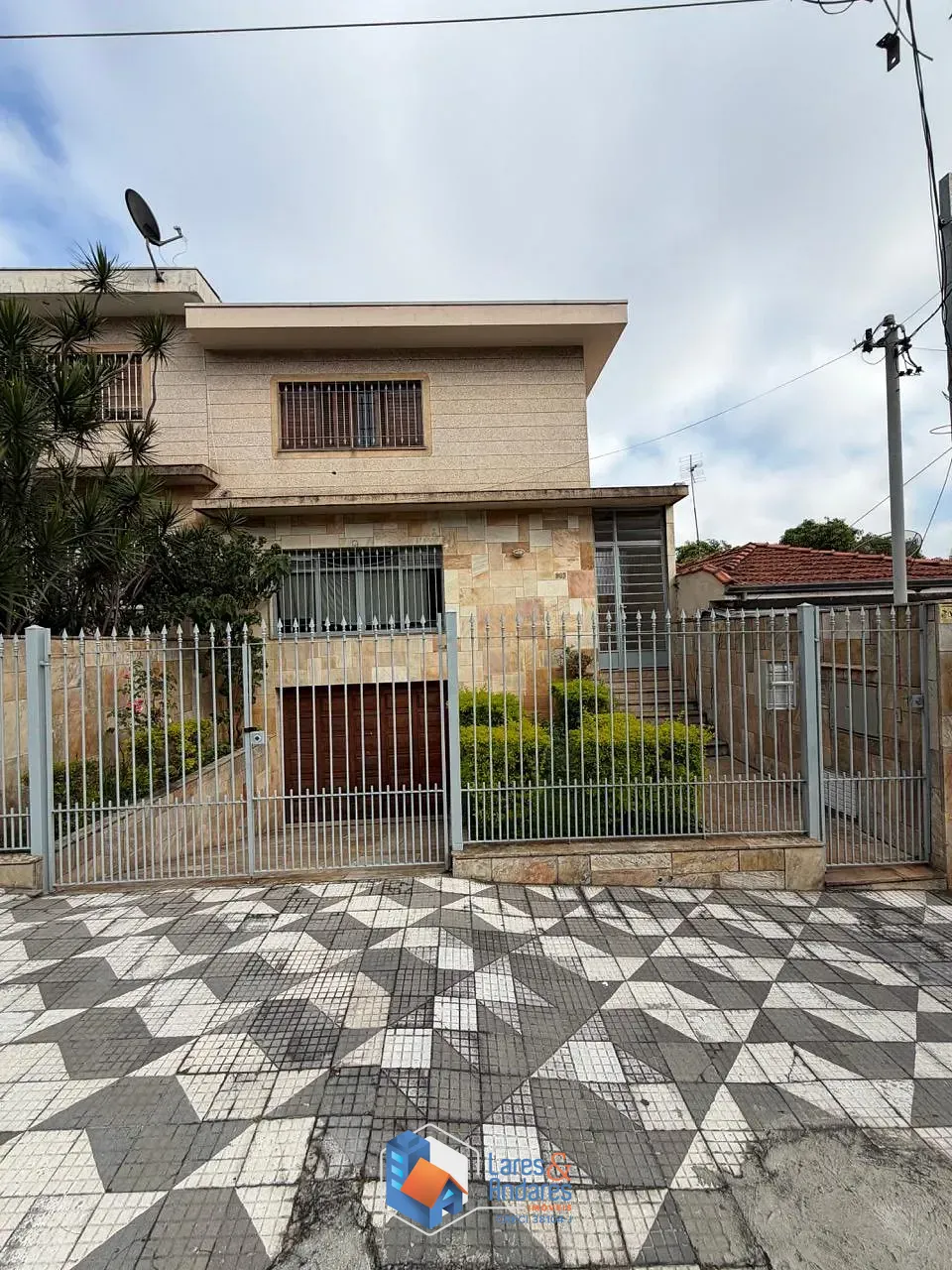 Casa, 4 quartos, 228 m² - Foto 2