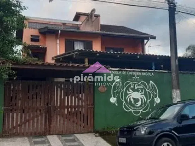 Casa com 450m² 3 quartos e 5 banheiros, à venda, no bairro Martim de Sá em Caraguatatuba