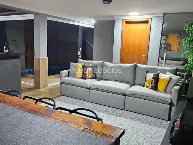 Casa com 200m² 4 quartos e 4 banheiros, à venda, no bairro Cajuru do Sul em Sorocaba
