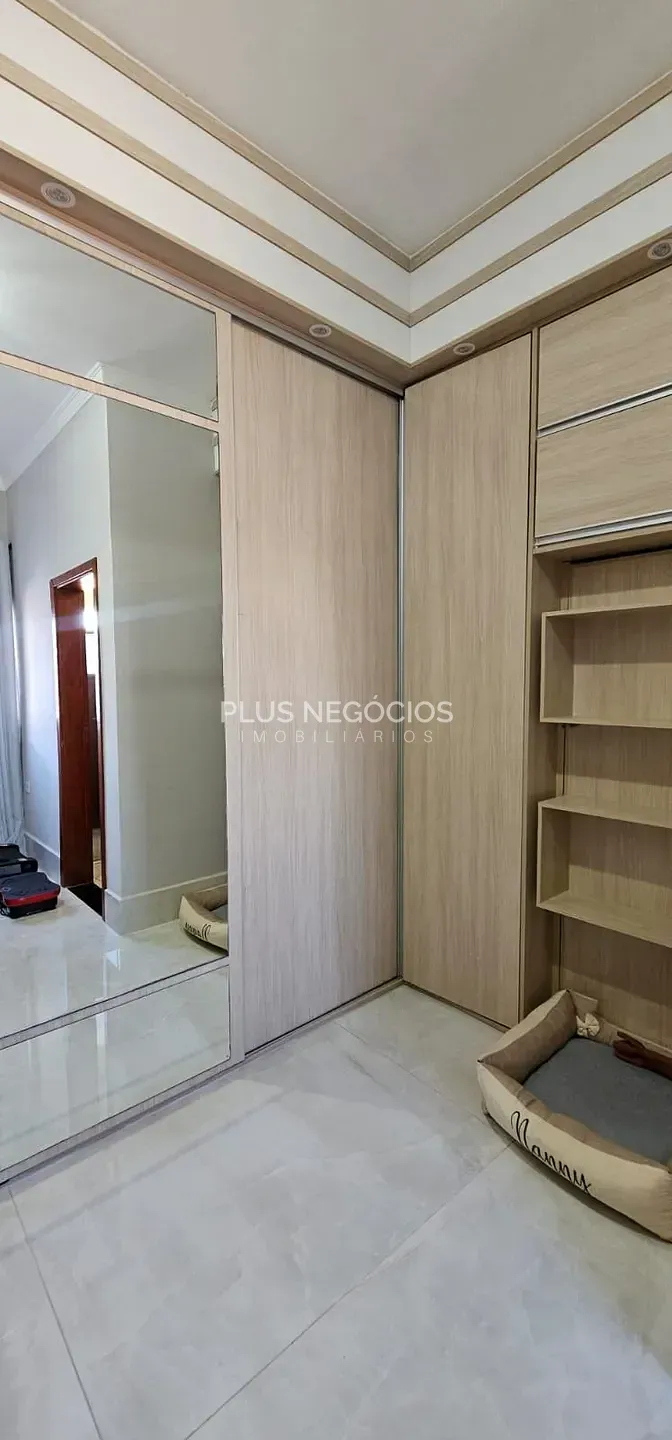 Casa, 4 quartos, 256 m² - Foto 9
