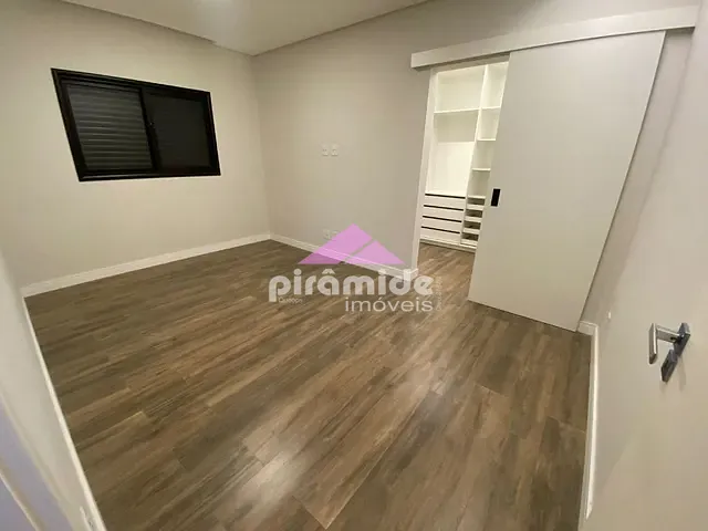 Casa com 307m² 3 quartos e 1 banheiro, à venda, no bairro Jardim Central Park em Jacareí