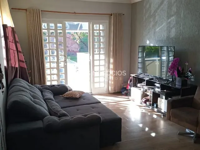 Casa com 274m² 3 quartos e 2 banheiros, à venda, no bairro Central Parque Sorocaba em Sorocaba