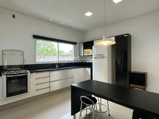 Casa com 1134m² 3 quartos e 5 banheiros, à venda, no bairro Parque Reserva Fazenda Imperial em Sorocaba