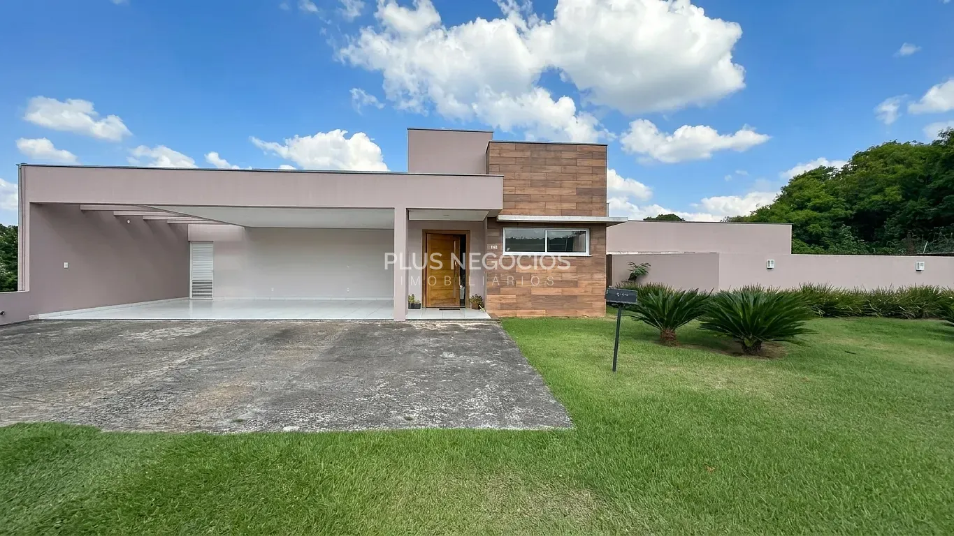 Casa, 3 quartos, 307 m² - Foto 1