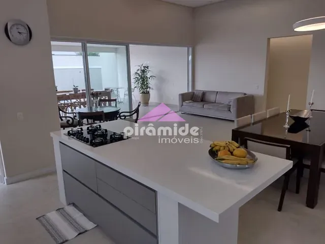 Casa com 601m² 3 quartos e 2 banheiros, à venda, no bairro Urbanova em São José dos Campos