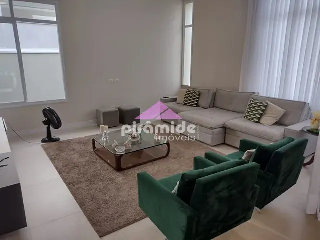 Casa com 601m² 3 quartos e 2 banheiros, à venda, no bairro Urbanova em São José dos Campos