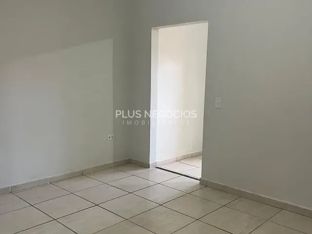 Casa com 200m² 3 quartos e 3 banheiros, à venda, no bairro Vila Santana em Sorocaba