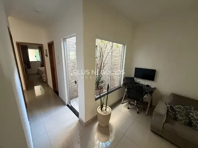 Casa com 200m² 2 quartos e 2 banheiros, à venda, no bairro Jardim Alpes de Sorocaba em Sorocaba