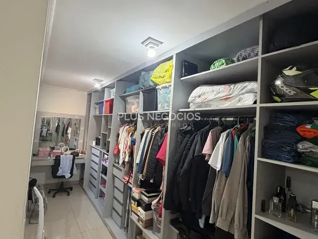 Casa com 200m² 2 quartos e 2 banheiros, à venda, no bairro Jardim Alpes de Sorocaba em Sorocaba
